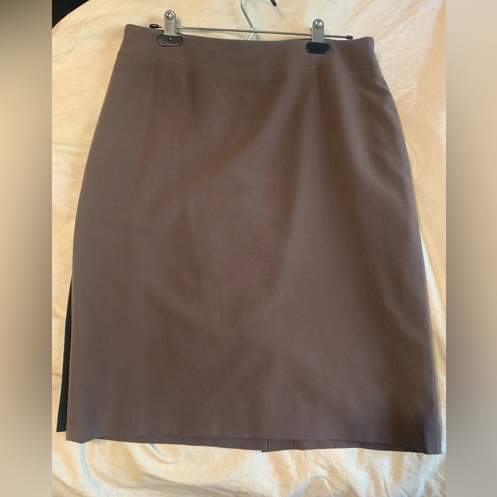 Jones Wear pencil skirt.